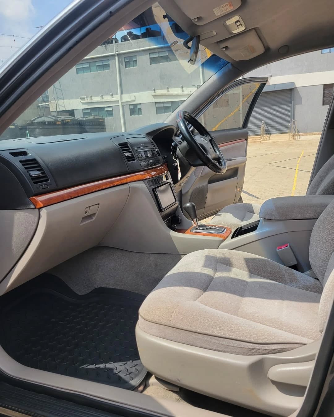 TOYOTA MARK II